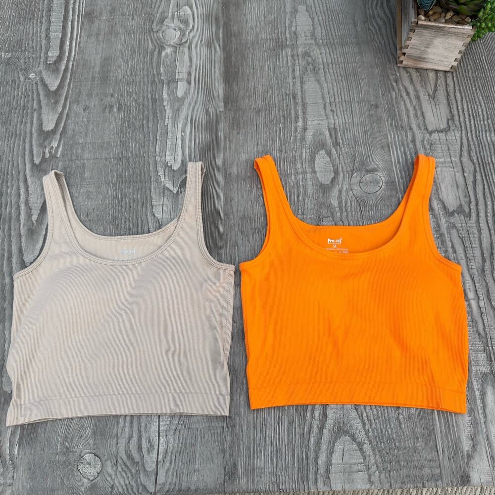 Lot of 2 Pro-fit Seamless Padded Women Ribbed Cropped Tank Taupe/Orange M